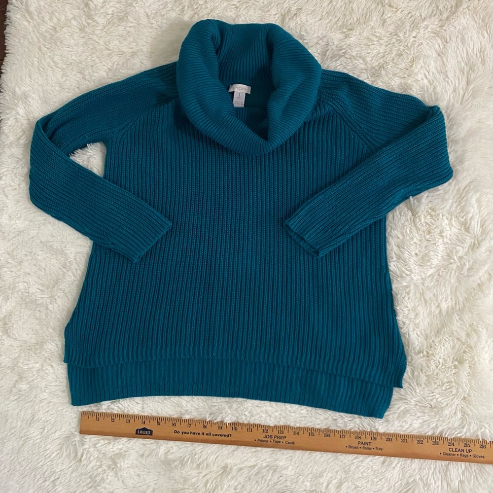 Beautiful Chico’s blue sweater size 1